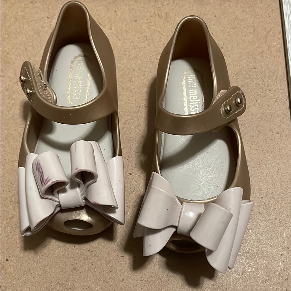Mini Melissa Kids Shoes with Oversize Bow - Picture 1 of 6